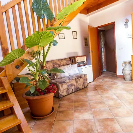 בית נופש Juricko With Private Sauna *